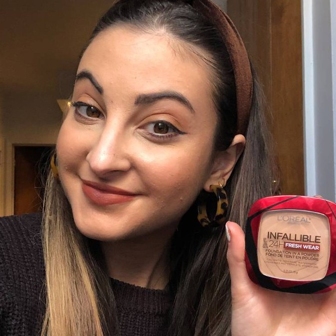 Phấn Phủ Nền Nén  24H Fresh Wear Powder Foundation