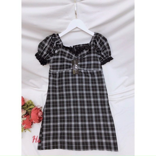 VÁY KARO VIỀN BÈO NGỰC TAY HSU1