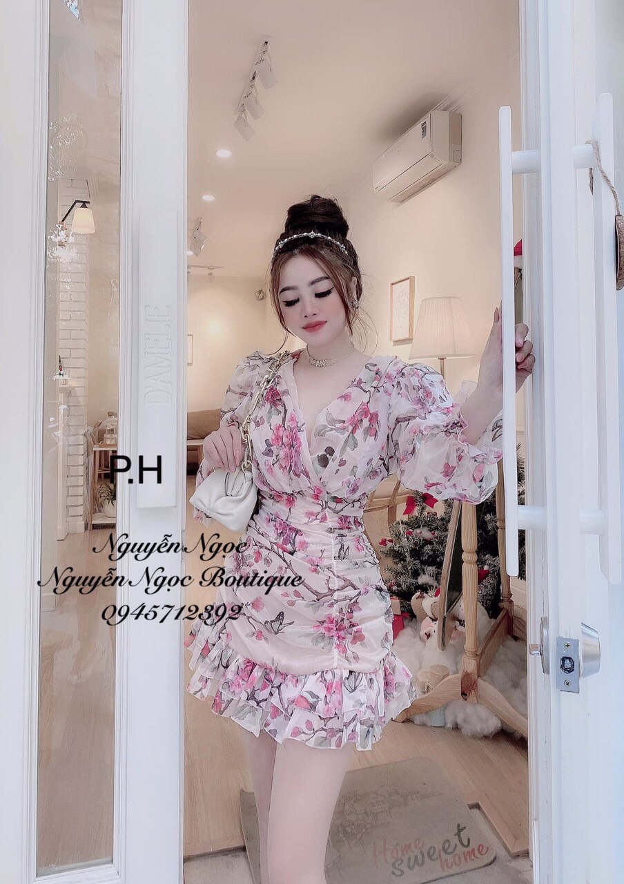 Đầm kate in hoa xếp tầng dễ thương