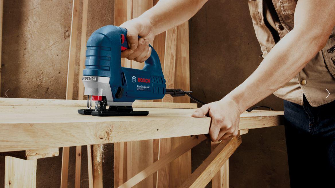 Máy cưa lọng cầm tay Bosch GST 8000E