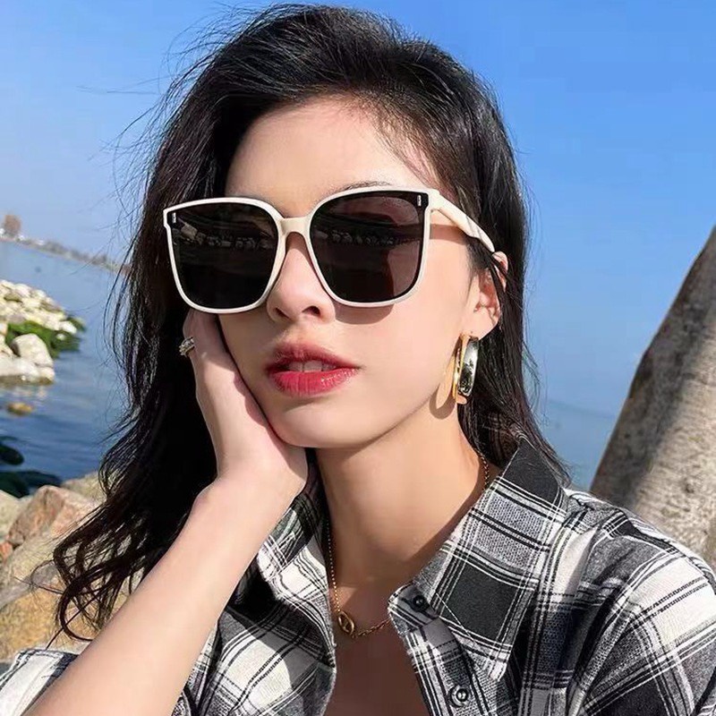 Mắt Kính Râm Mát Thời Trang SOUDSIDE 2 Chấm Siêu Hot Trend