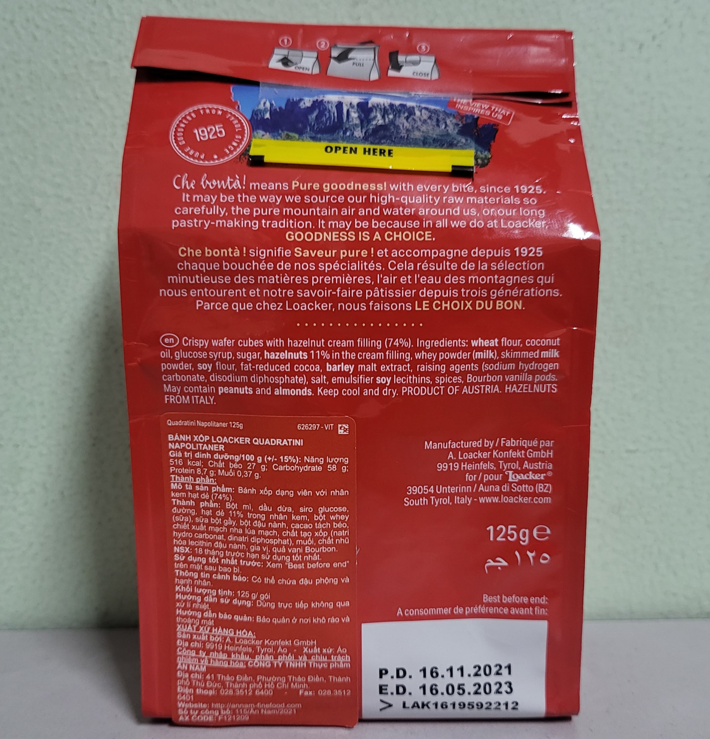 [Gói 125g – ĐỎ] BÁNH XỐP NHÂN KEM HẠT DẺ [Austria] LOACKER Quadratini Napolitaner