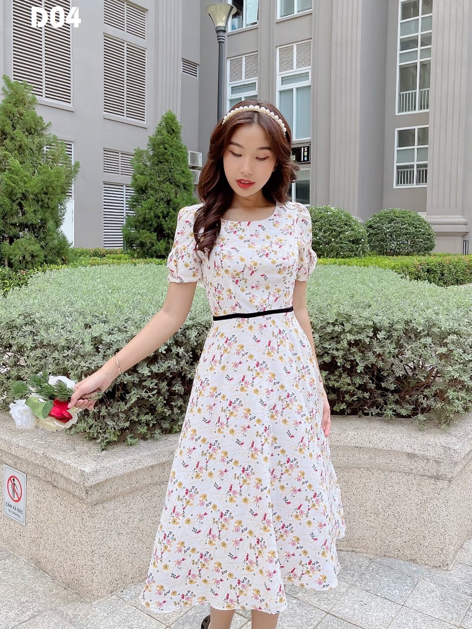 Đầm xoè trắng hoa nhí tay nơ eo phối màu chất lụa mềm D04