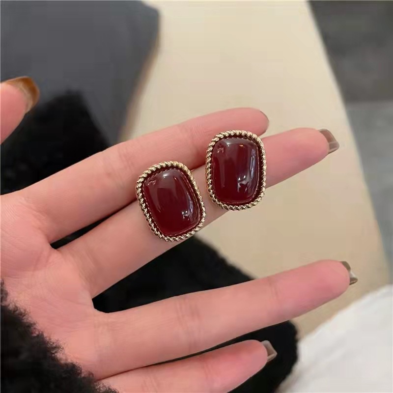 Bông tai đính đá pha lê hình vuông - mely 954