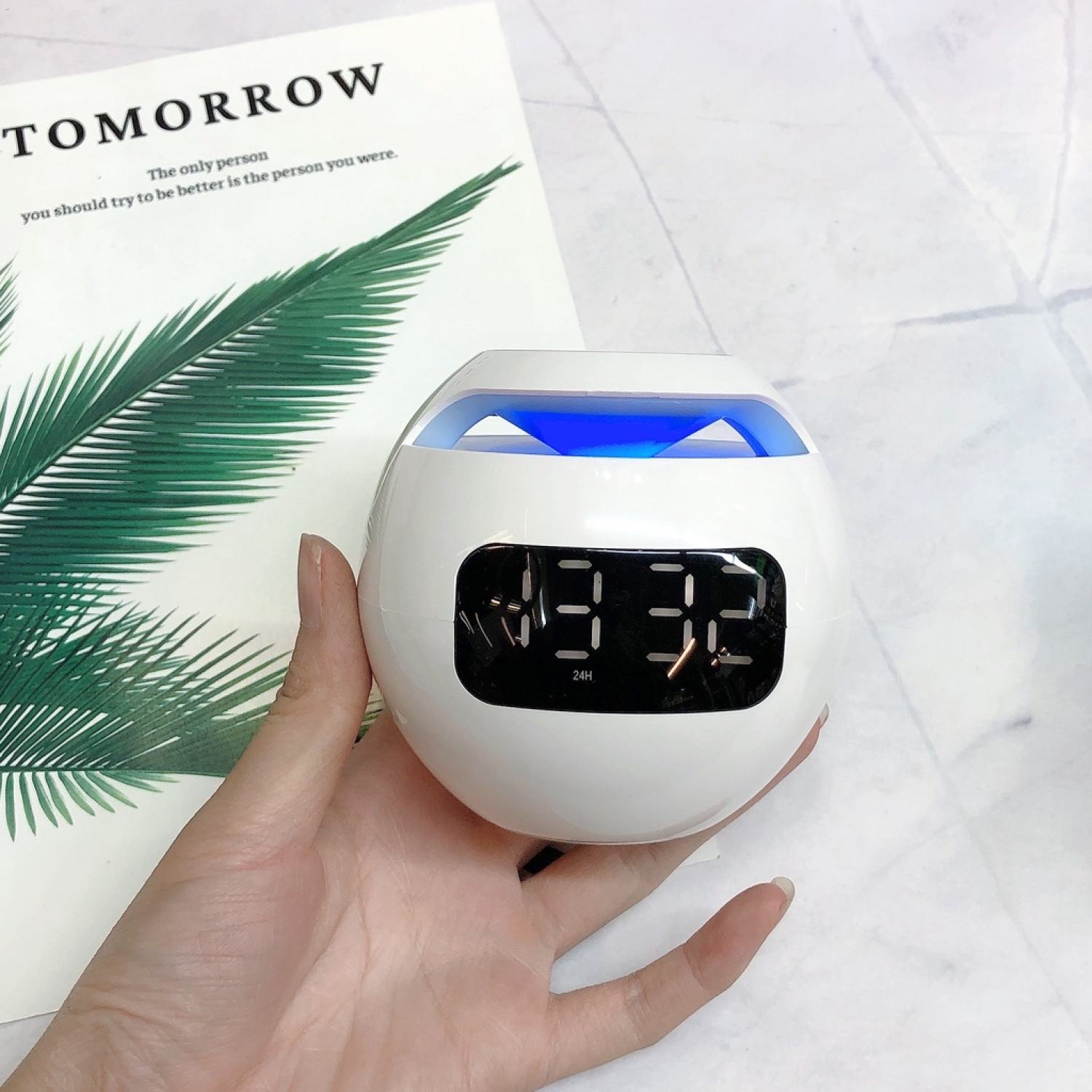 Loa bluetooth cầm tay để bàn nhỏ gọn nghe nhạc cực hay - loa đồng hồ led kimiso âm thanh chất lượng - loa bluetooth mini không dây kiêm báo thức
