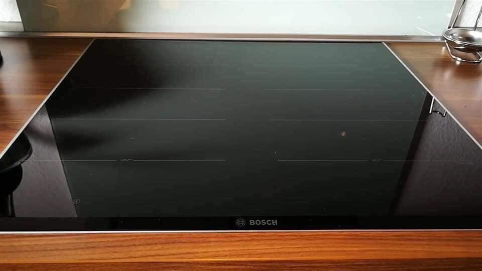 BẾP TỪ ĐA ĐIỂM BOSCH PXX675DC1E SERIE 8