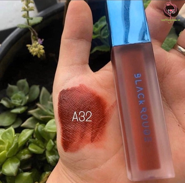 Son Blackrouge A32 - nâu đất