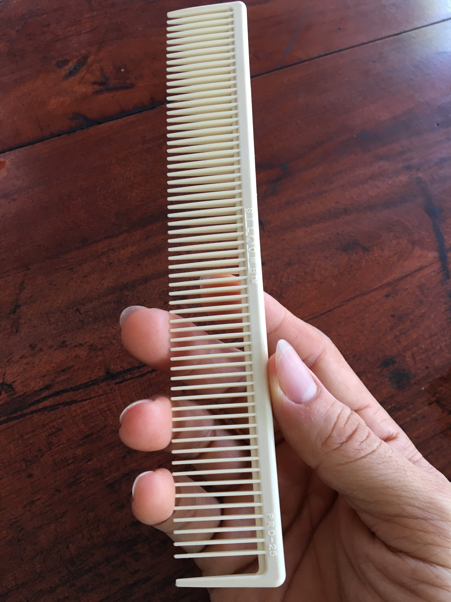 LƯỢC CẮT TÓC SILKOMB