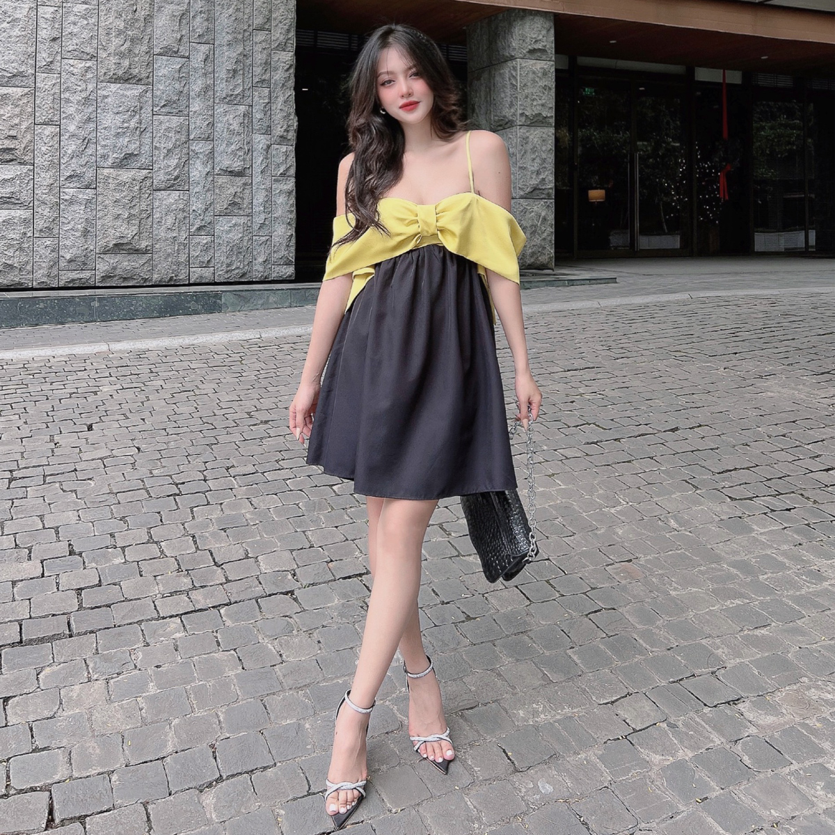 Đầm cup Maybi lụa 2 màu