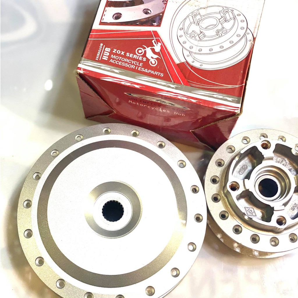 Đùm gắn căm xe click 125 / pcx 150 / vario / ab125 / click110 /ab 110 màu bạc