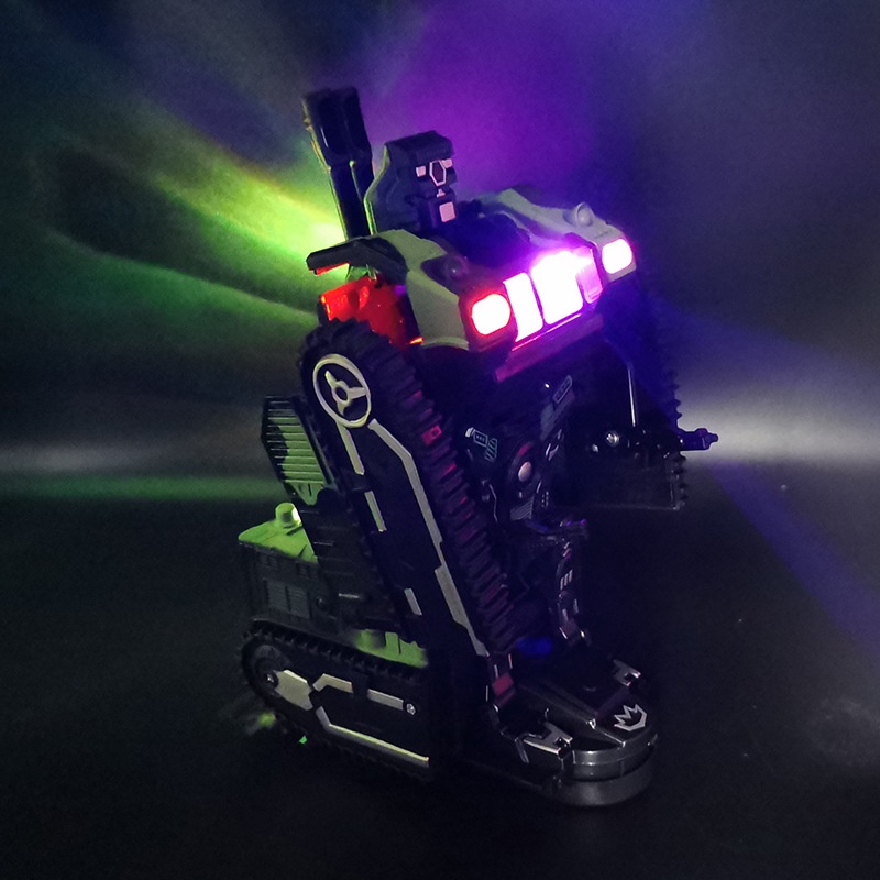 Xe tăng robot biến hình