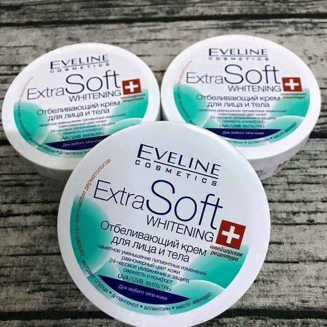 Kem trắng da Eveline Extra