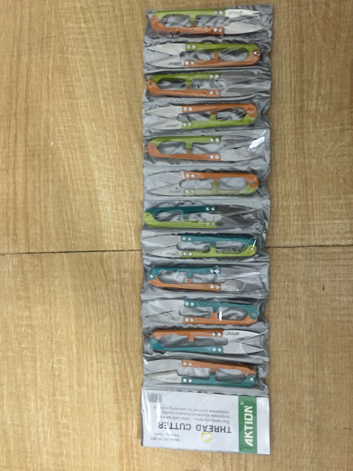 Kéo bấm chỉ Aktion 1 dây / 12 chiếc