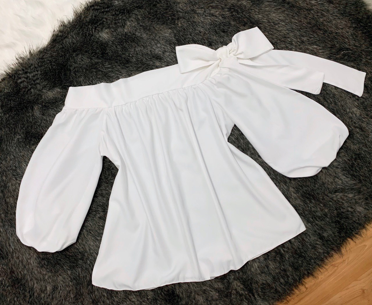 [HCM]Áo Bẹt Vai Tay Dài Thắt Nơ Vai Baby (TRẮNG+NUDE)