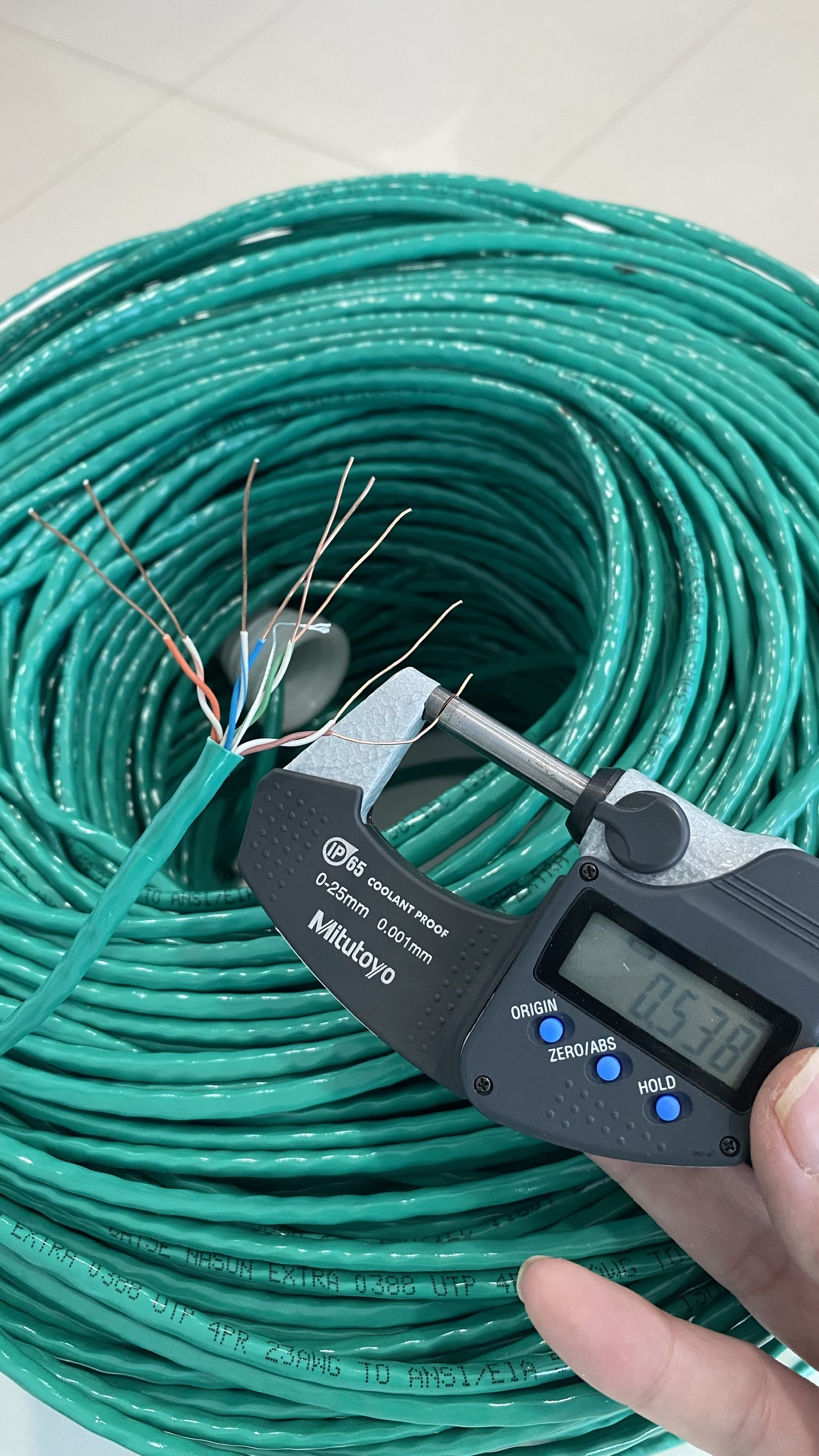 (Cuộn 305m). Dây mạng Cat5e Nasun EXTRA 0388