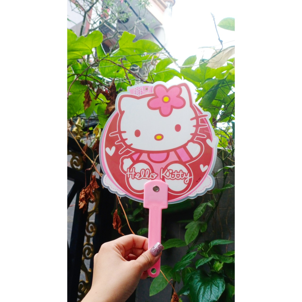 [HCM]QUẠT TRÒN CẦM TAY HELLO KITTY