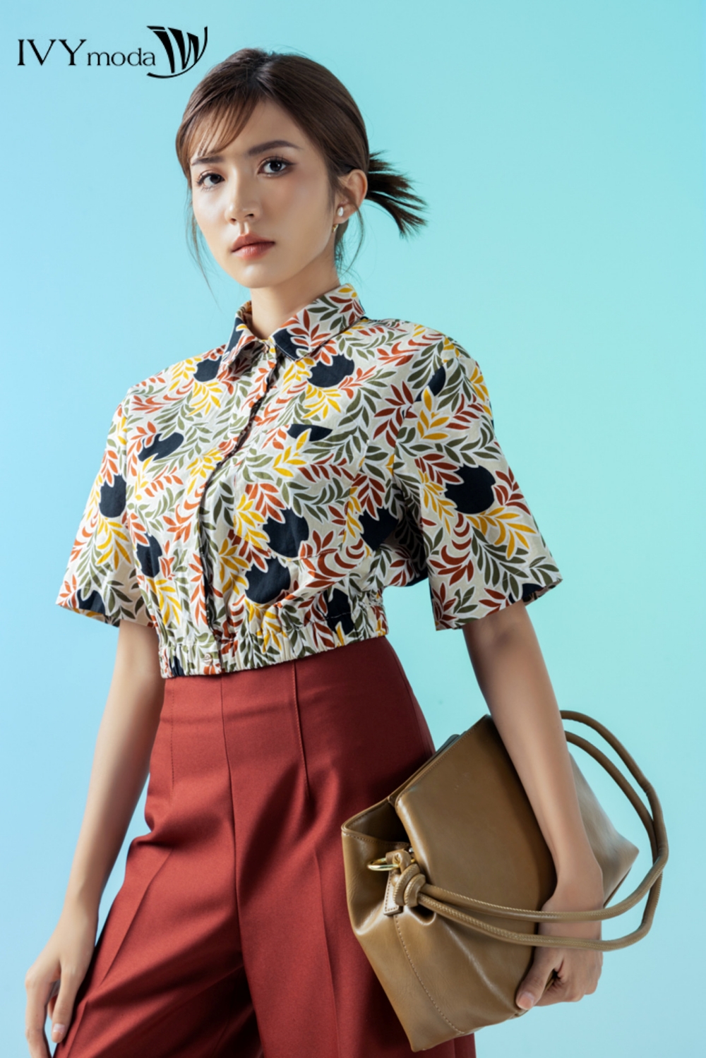 Áo sơ mi croptop bo chun eo IVY moda MS 16M7718