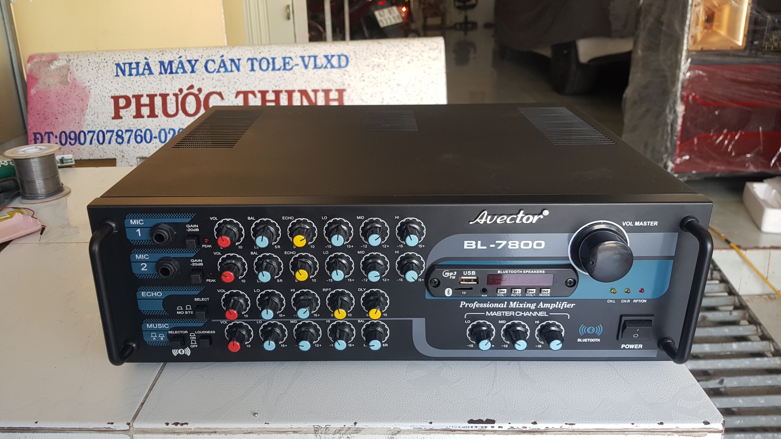 Amply bluetooth karaoke nghe nhạc avecor 7800BL 12 SÒ