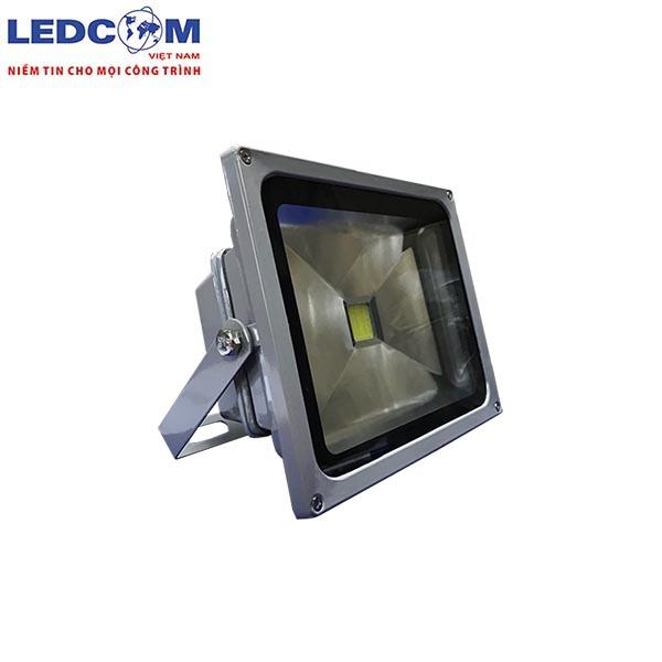 Đèn pha LED 30W chiếu ngoài trời
