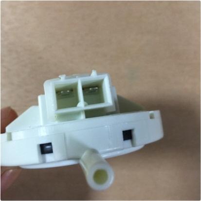 Van Áp lực (Phao) Sanyo 59c