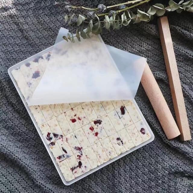 Bộ khuôn làm kẹo Nougat( Kẹo Hạnh Phúc)