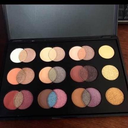 (MUA 1 TẶNG QUÀ) Bảng Phấn Mắt Mix Màu TẶNG BỘ 3 DAO CẠO LÔNG MÀY