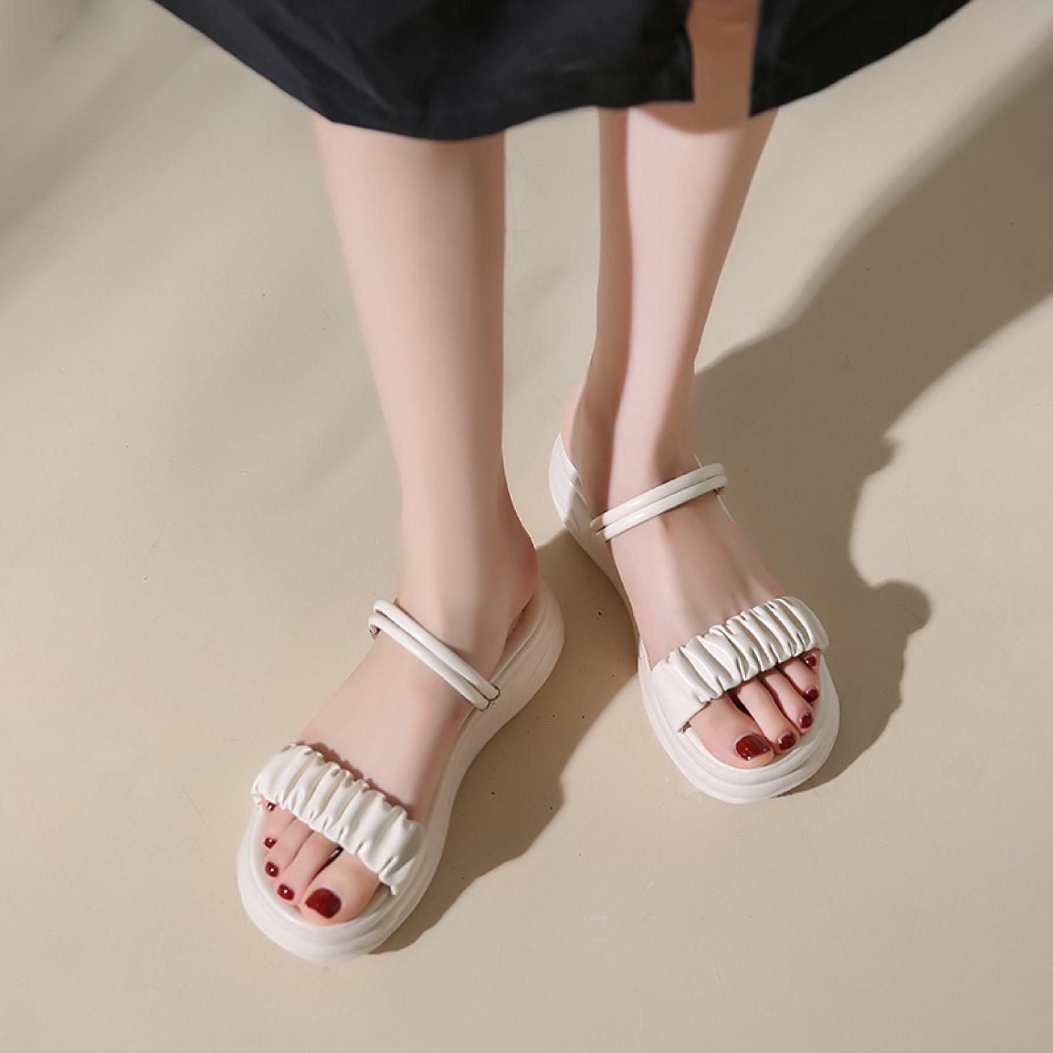 Dép Sandal Xăng Đan nhún bèo đi 2 kiểu