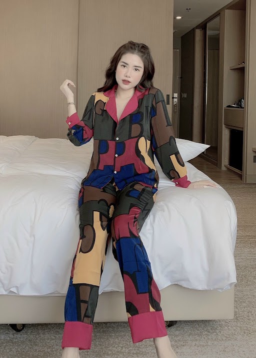 Đồ ngủ pijama lụa loại 1 dài tay LV +