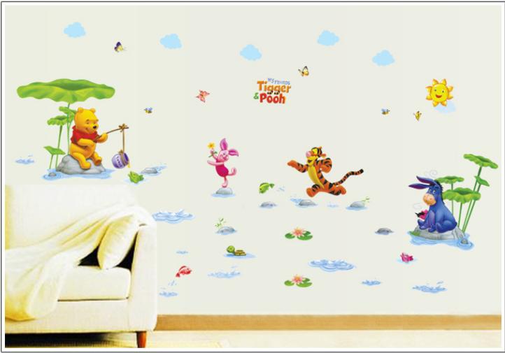 Decal trang trí Gấu Pooh và các bạn Câu Cá