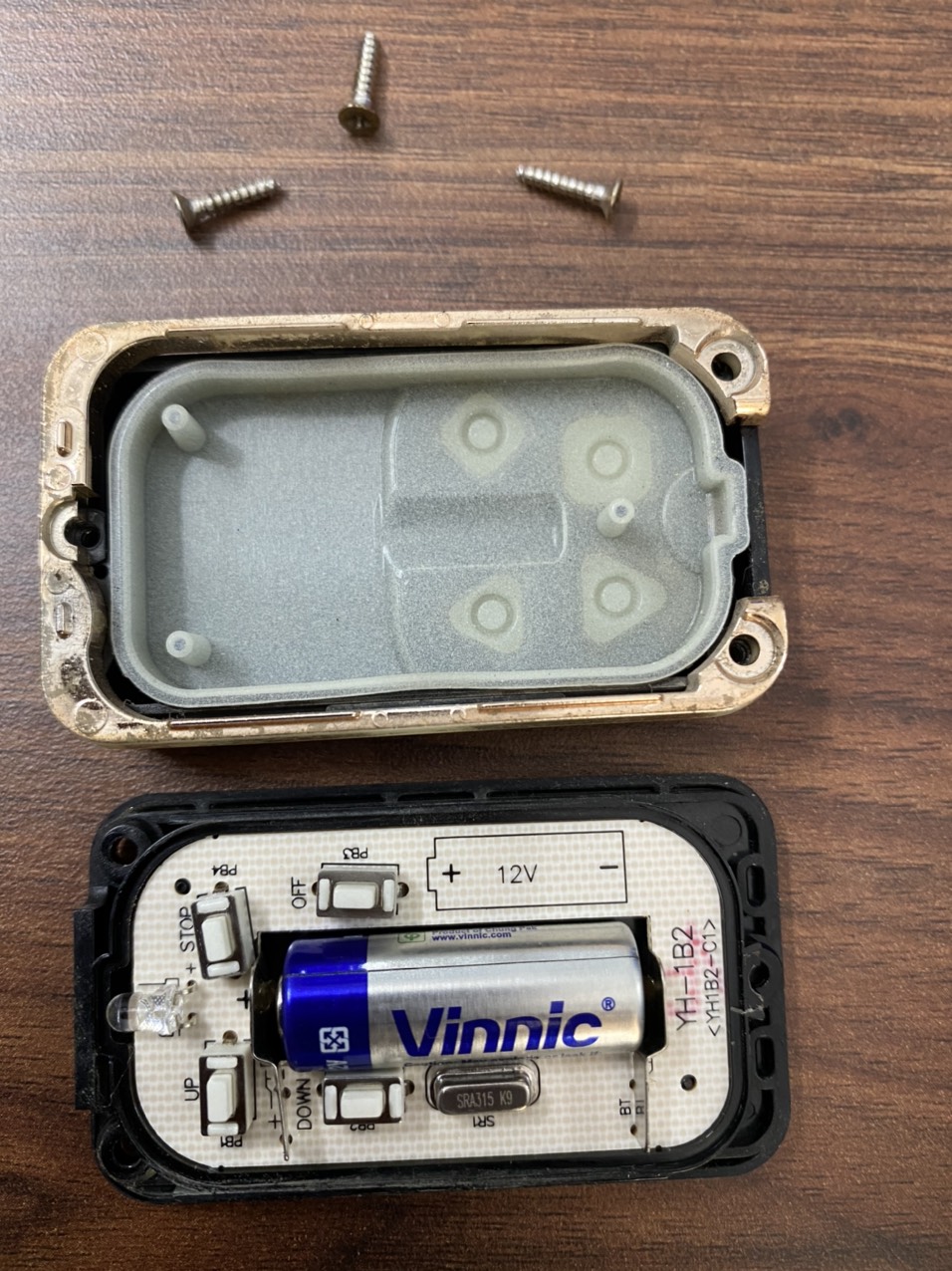 PIN VINNIC L1028F 23A 12V
