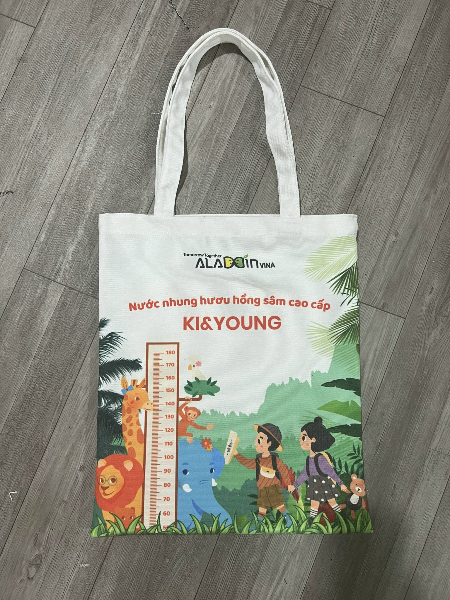 [QUÀ TẶNG KHÔNG BÁN ] Tặng túi Canvas/ bình nước cho bé
