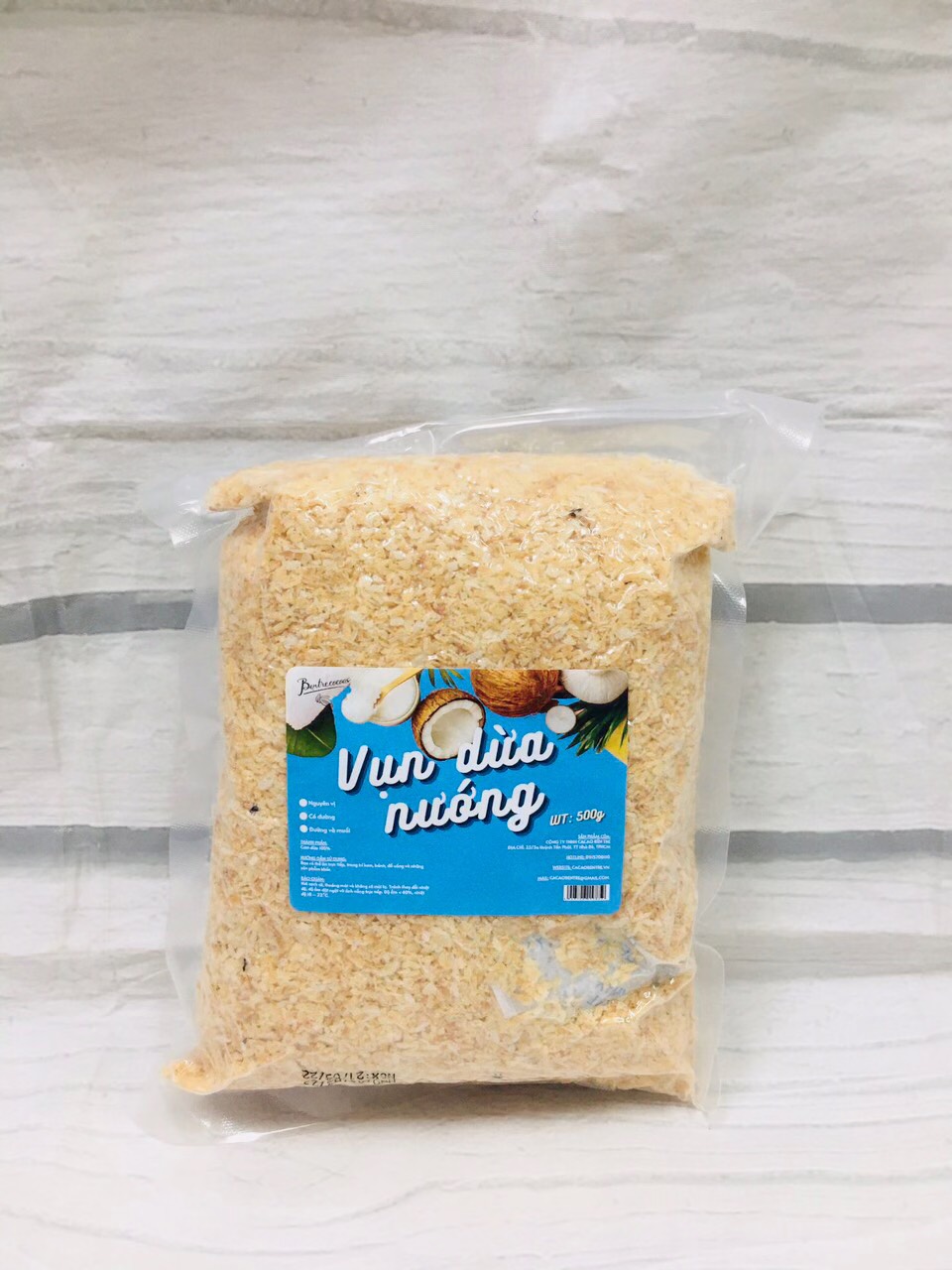 Vụn Dừa Nướng Bến Tre gói 100gr-200gr-500gr
