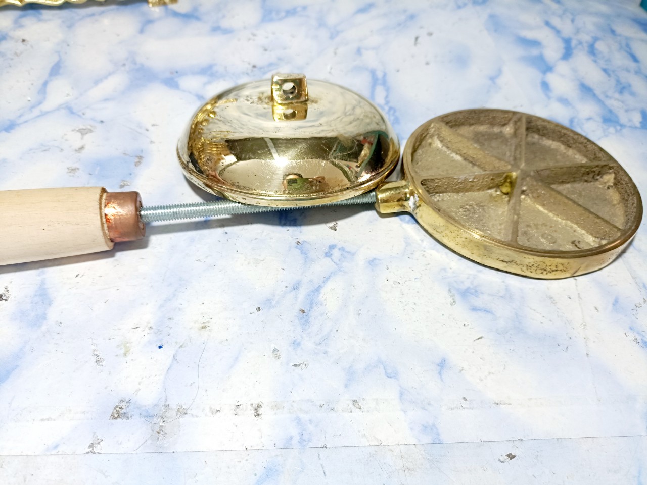 Khuôn bánh khoai mì, trứng cút nướng