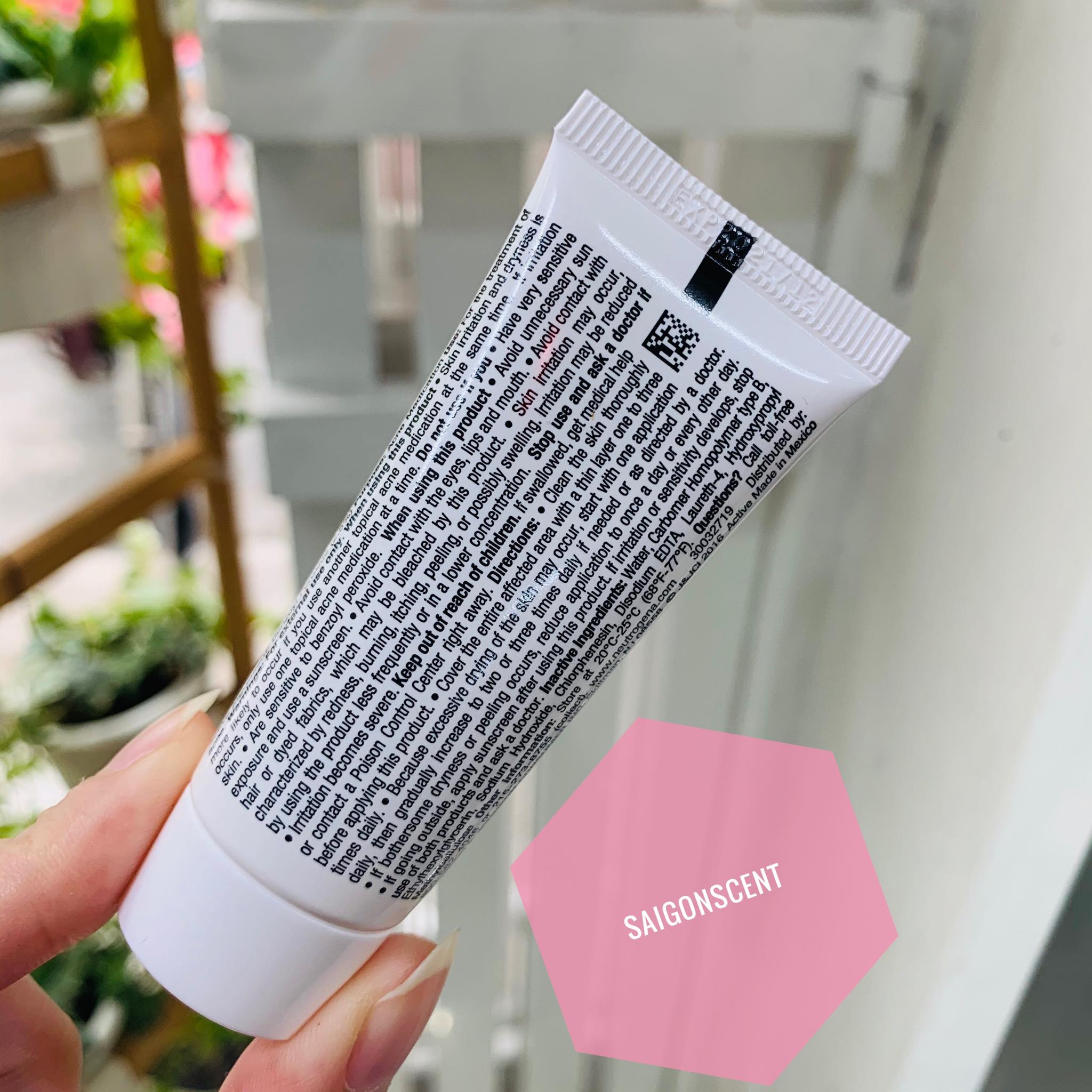 Chấm mụn Neutrogena On The Spot ( 21g )