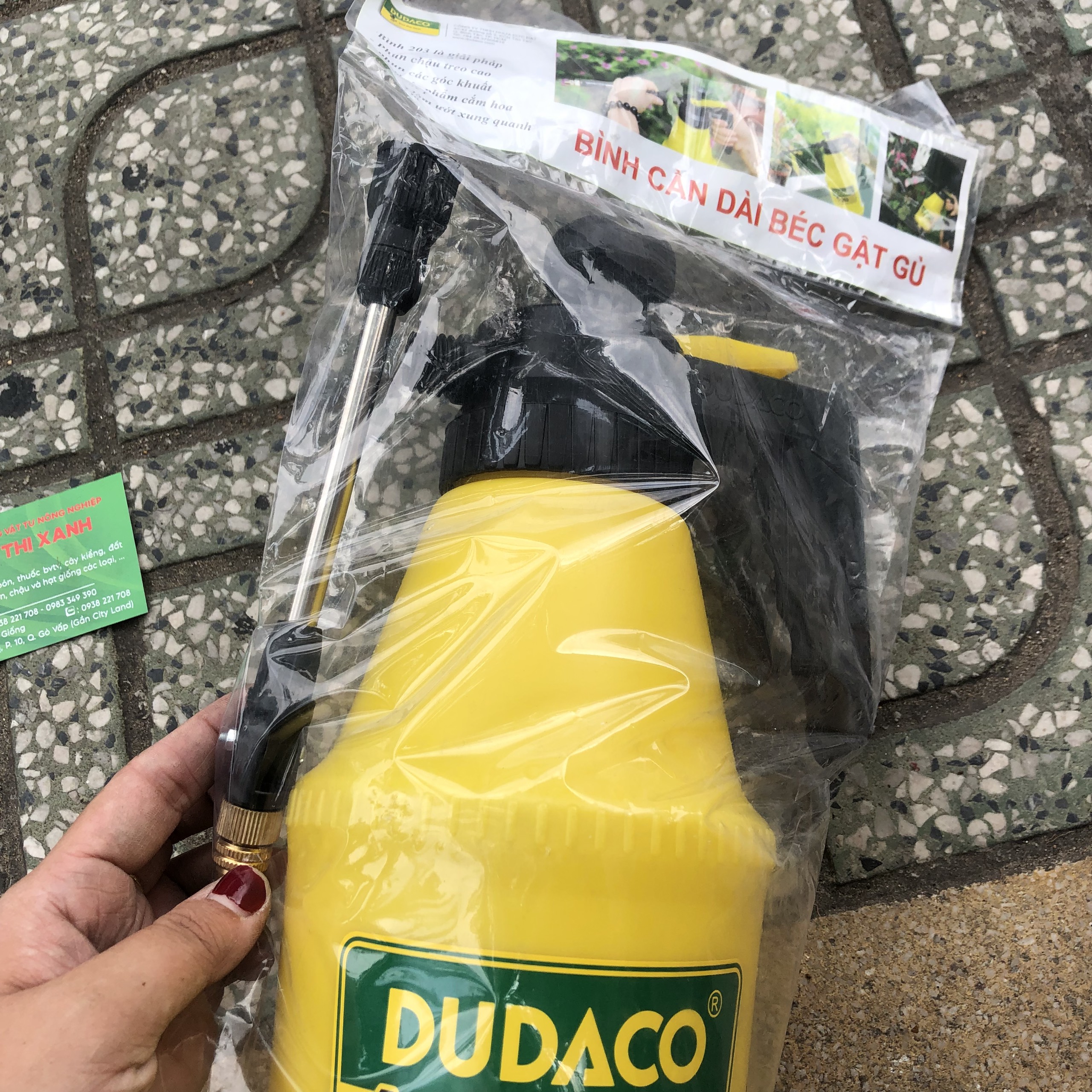 Phụ kiện bình xịt 2 lít có vòi hiệu Dudaco Đức Đạt