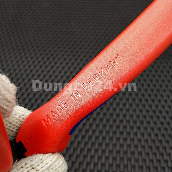 Kìm cắt Knipex 70-02-160