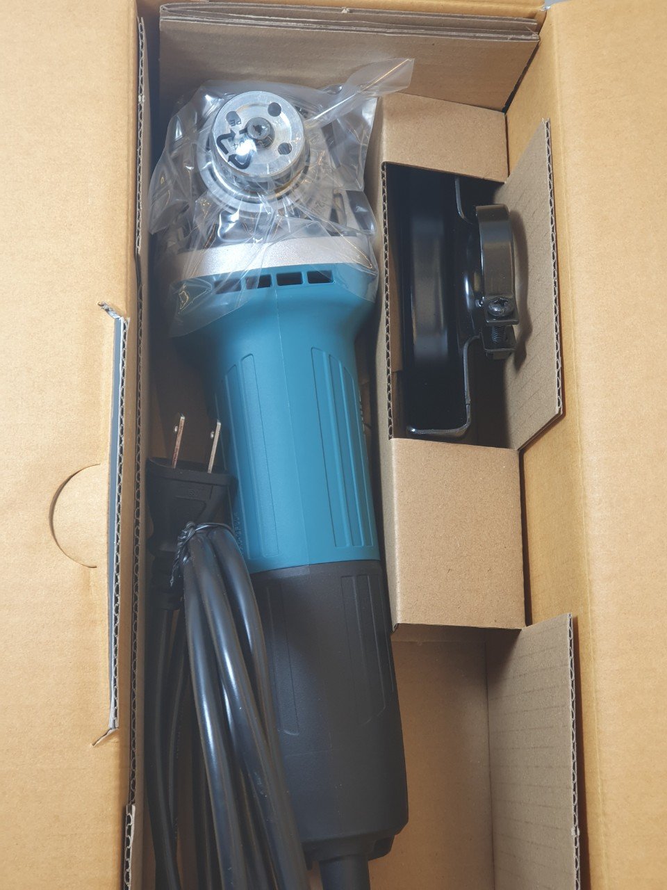 Máy Mài Góc Makita M9513B (850W)