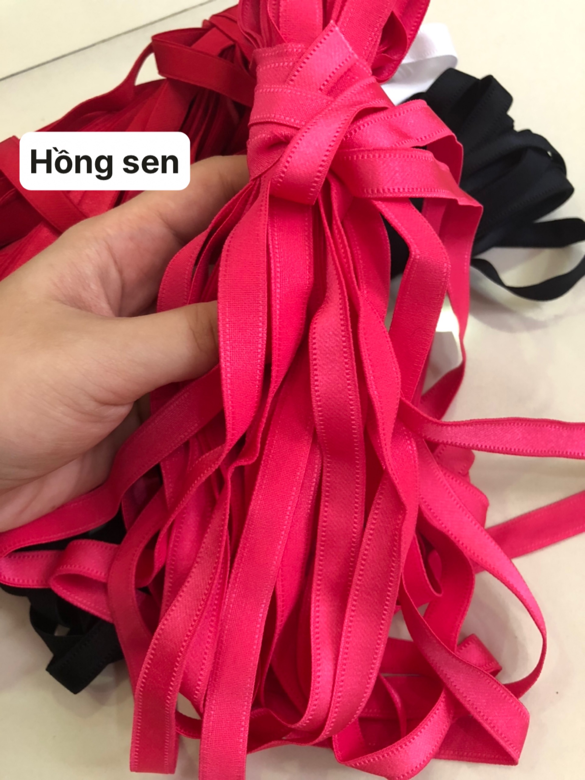 (bó 10m) Chun may quai áo bra chất mềm êm