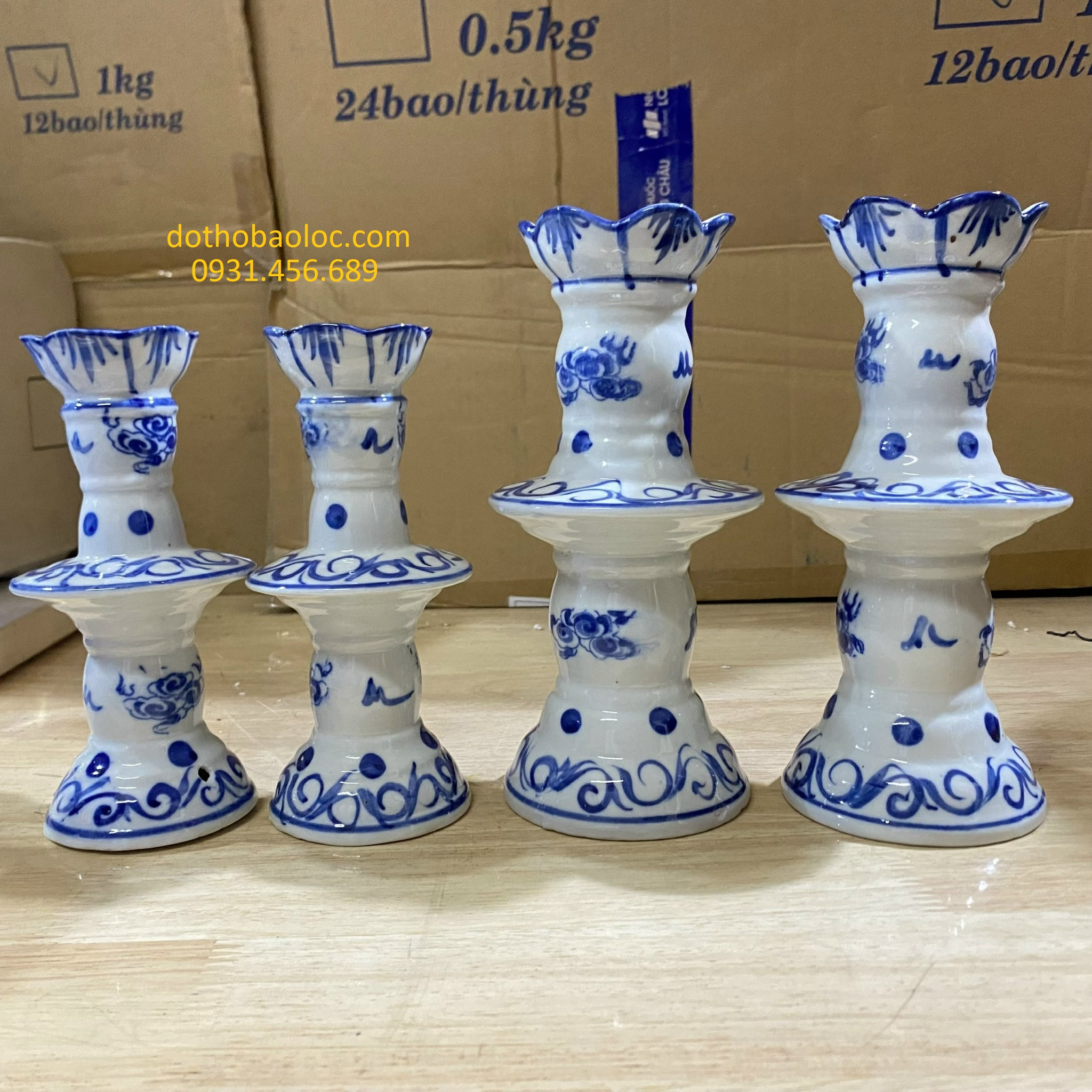 Cặp chân đèn sứ Bát Tràng 2 cỡ: Cao 21cm và 17cm