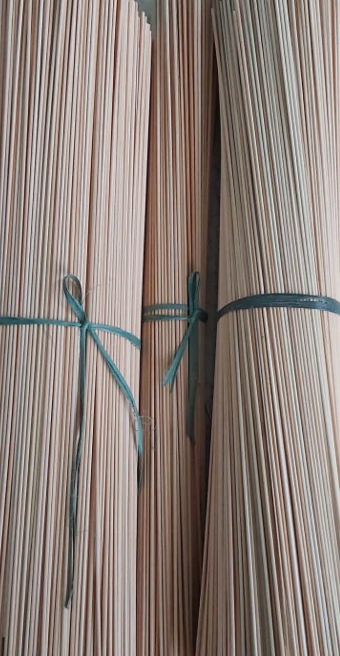 Nan lồng chim dài 40 - 52cm (ib phân loại nan khách cần )