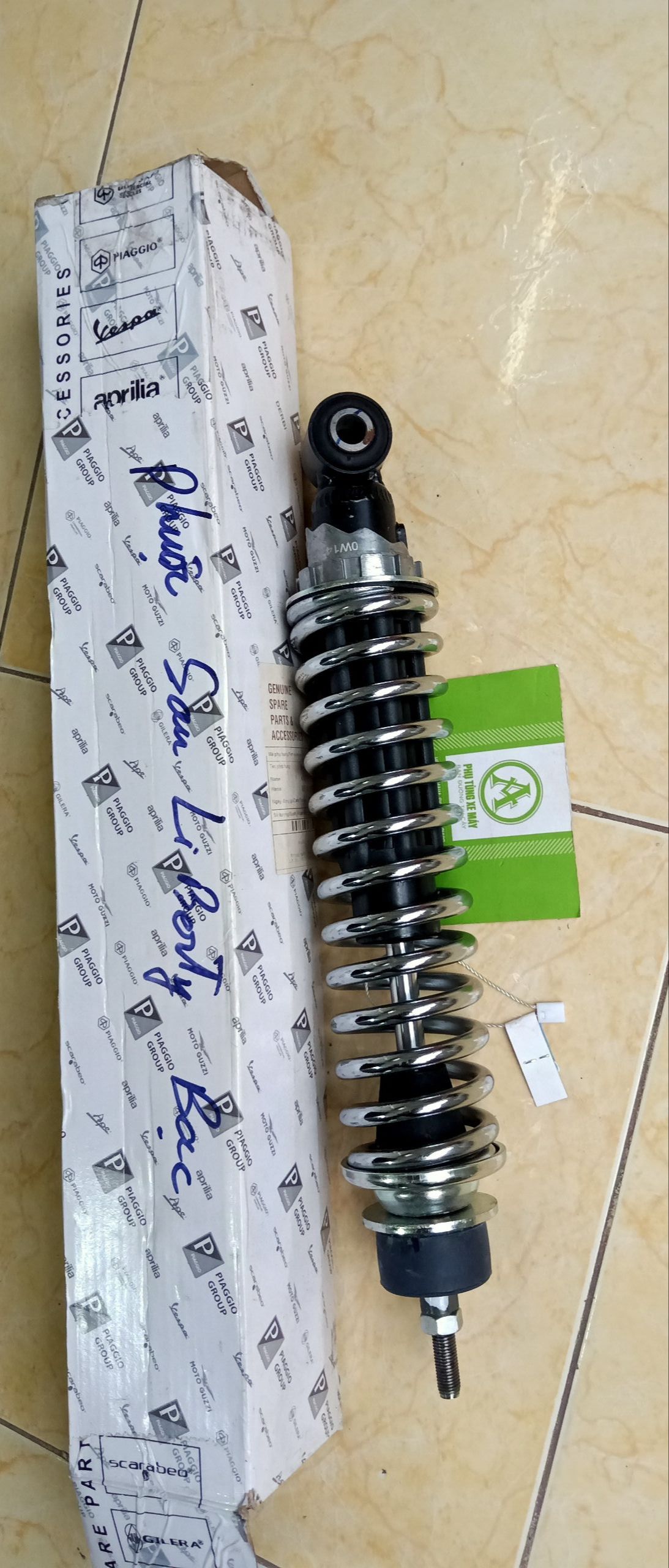 Giảm xóc sau Liberty màu Bạc