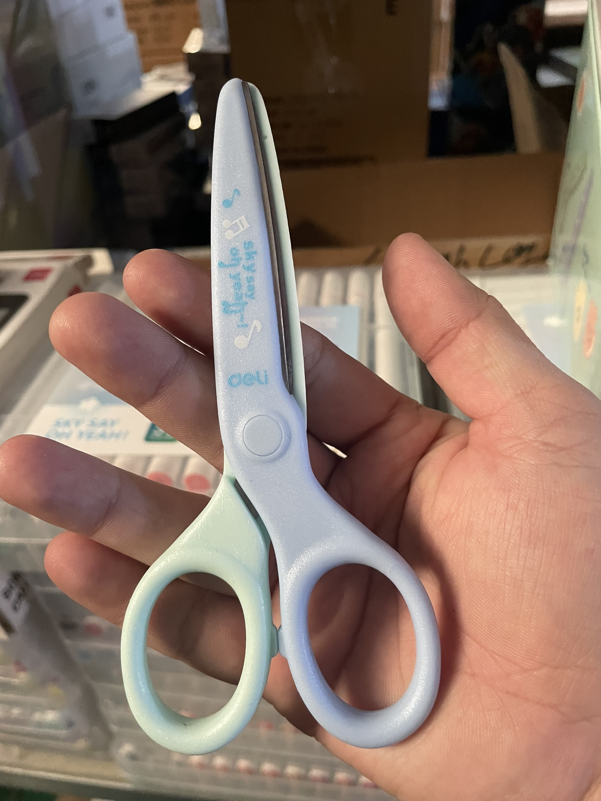 (1 Cây) Kéo Học Sinh 135mm Deli CZ504