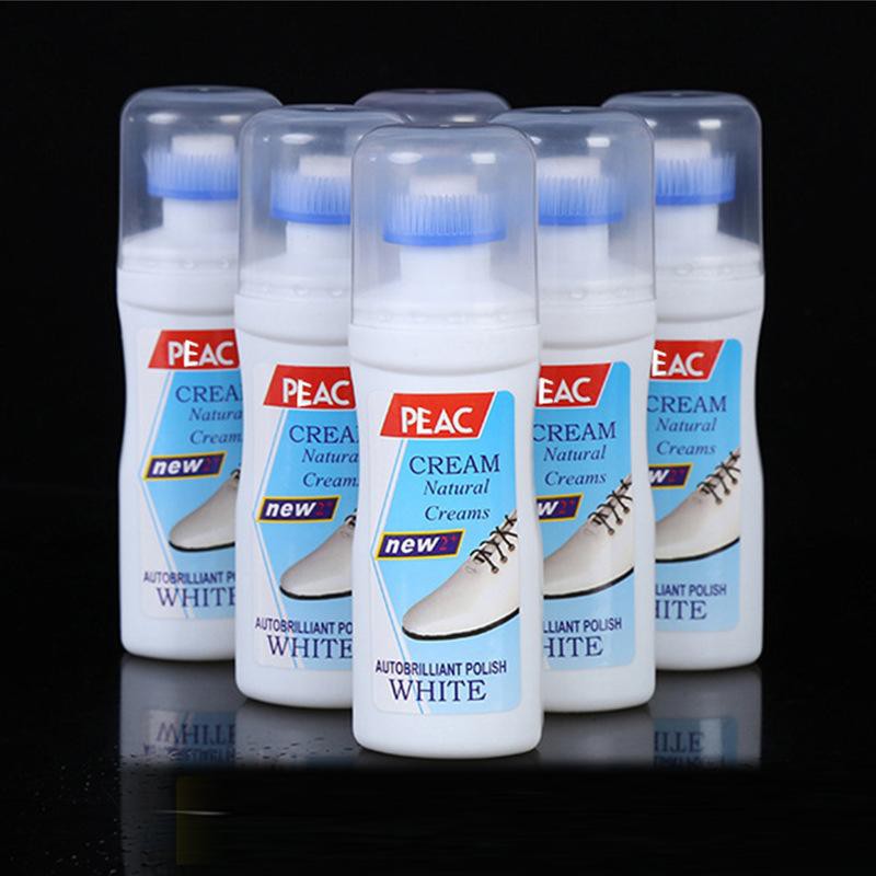 Một chai nước lau rửa sạch giày thần thánh