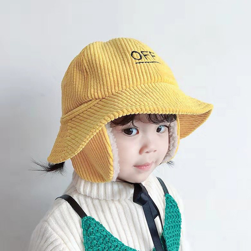 Nón nhung kẻ giữ ấm tai cho bé