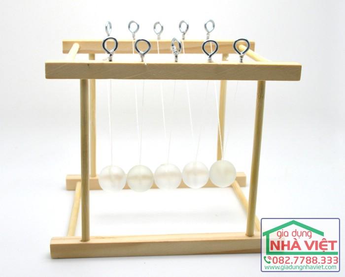 Mô hình con lắc Newton bằng gỗ