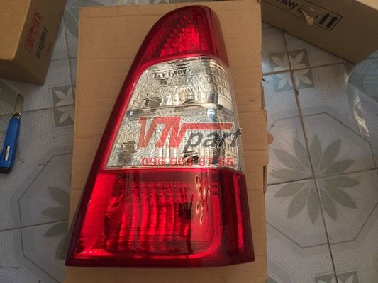 Đèn hậu phải toyota innova chính hãng 815510k210