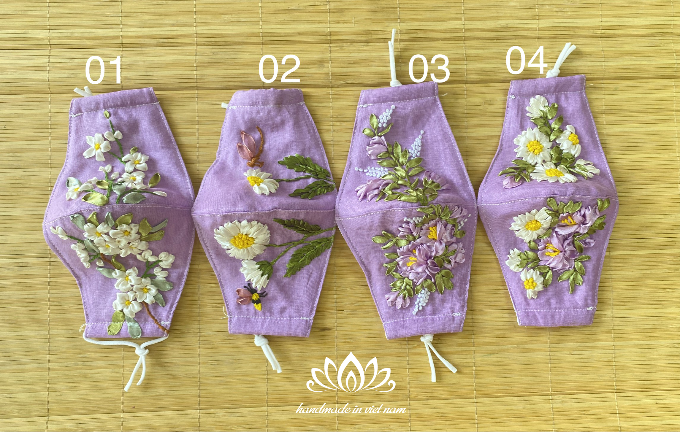 Khẩu trang thêu ruy băng nổi bật độc đáo