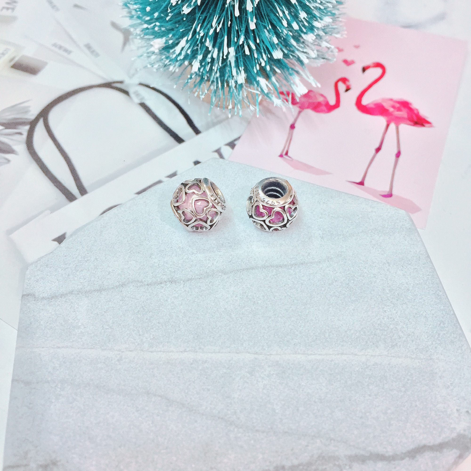 Charm tròn tim hồng nhạt 925