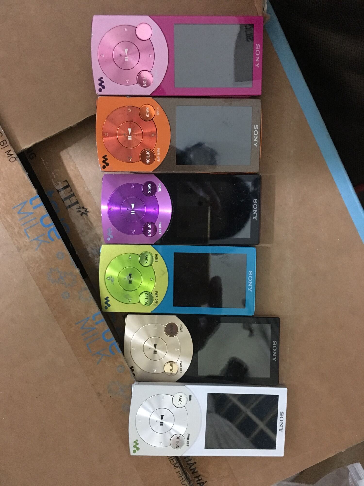 Máy Nghe Nhạc Sony Walkman S644 8G.