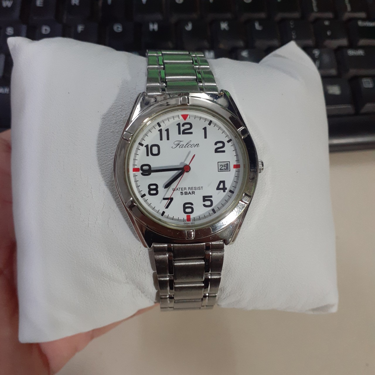Đồng hồ nam dây thép Falcon Q&Q có lịch second hand si Nhật